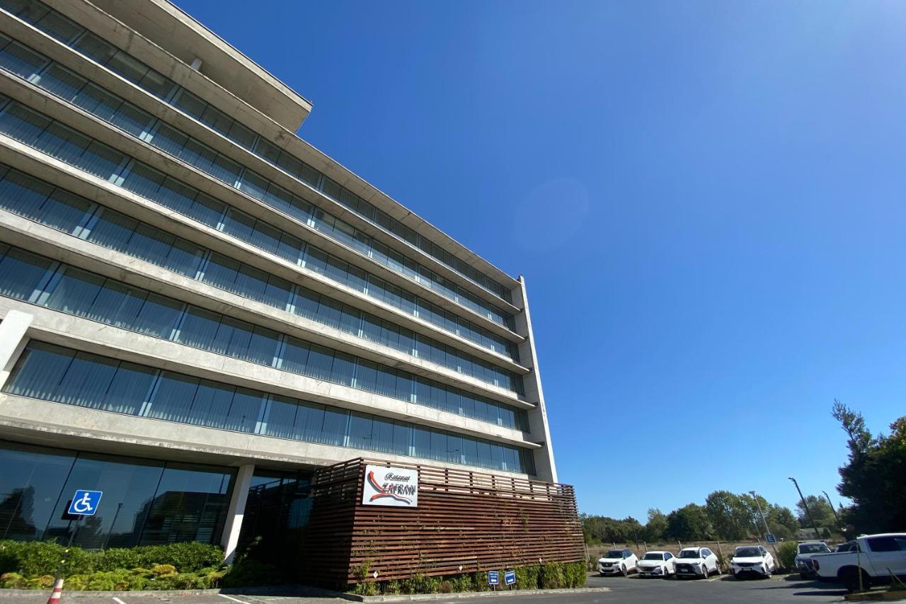 Hotel Wyndham Concepcion Pettra Esterno foto The headquarters of the National University of Quilmes, in Bernal, Buenos Aires Province.