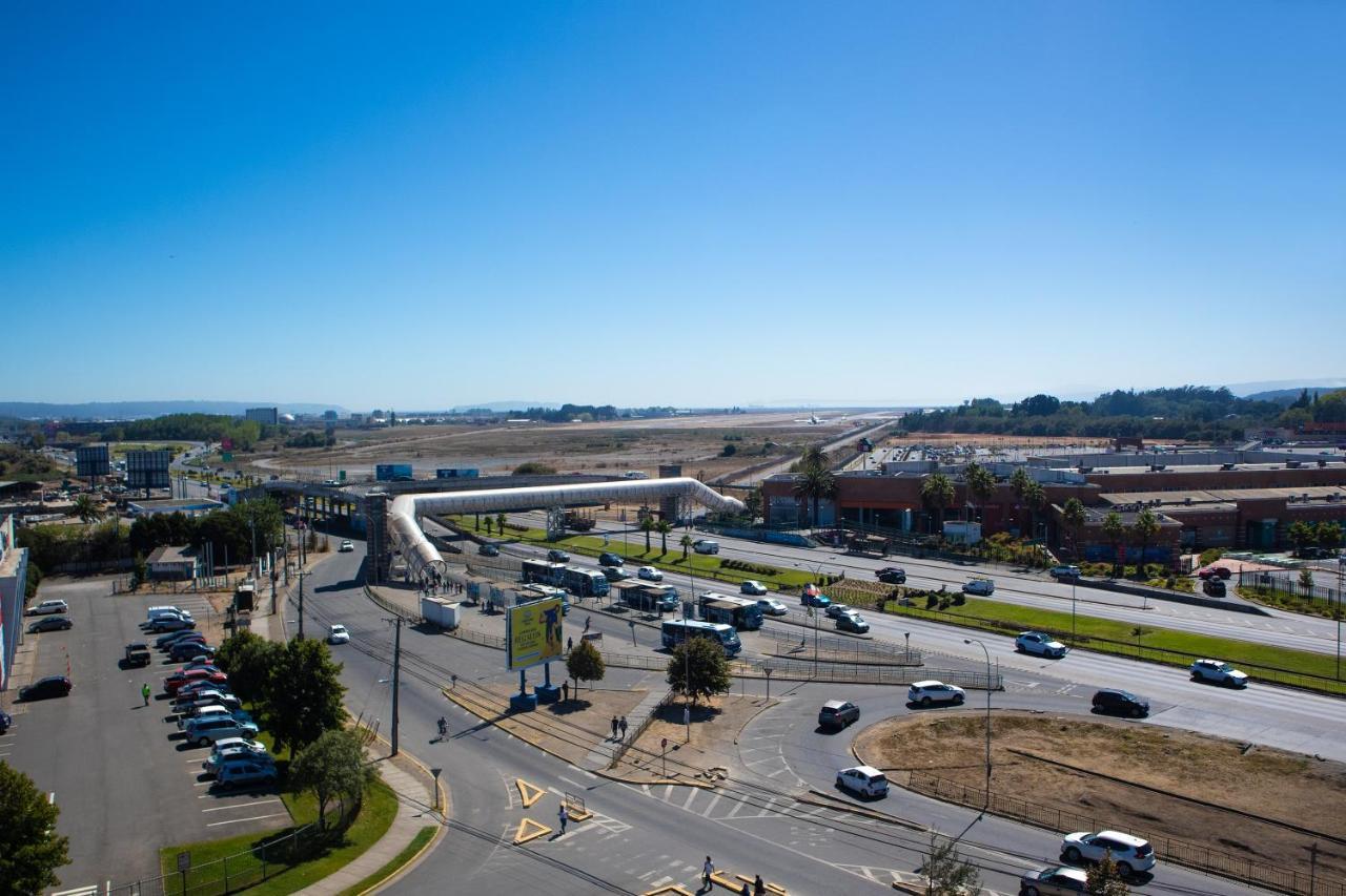 Hotel Wyndham Concepcion Pettra Esterno foto The station in 2018